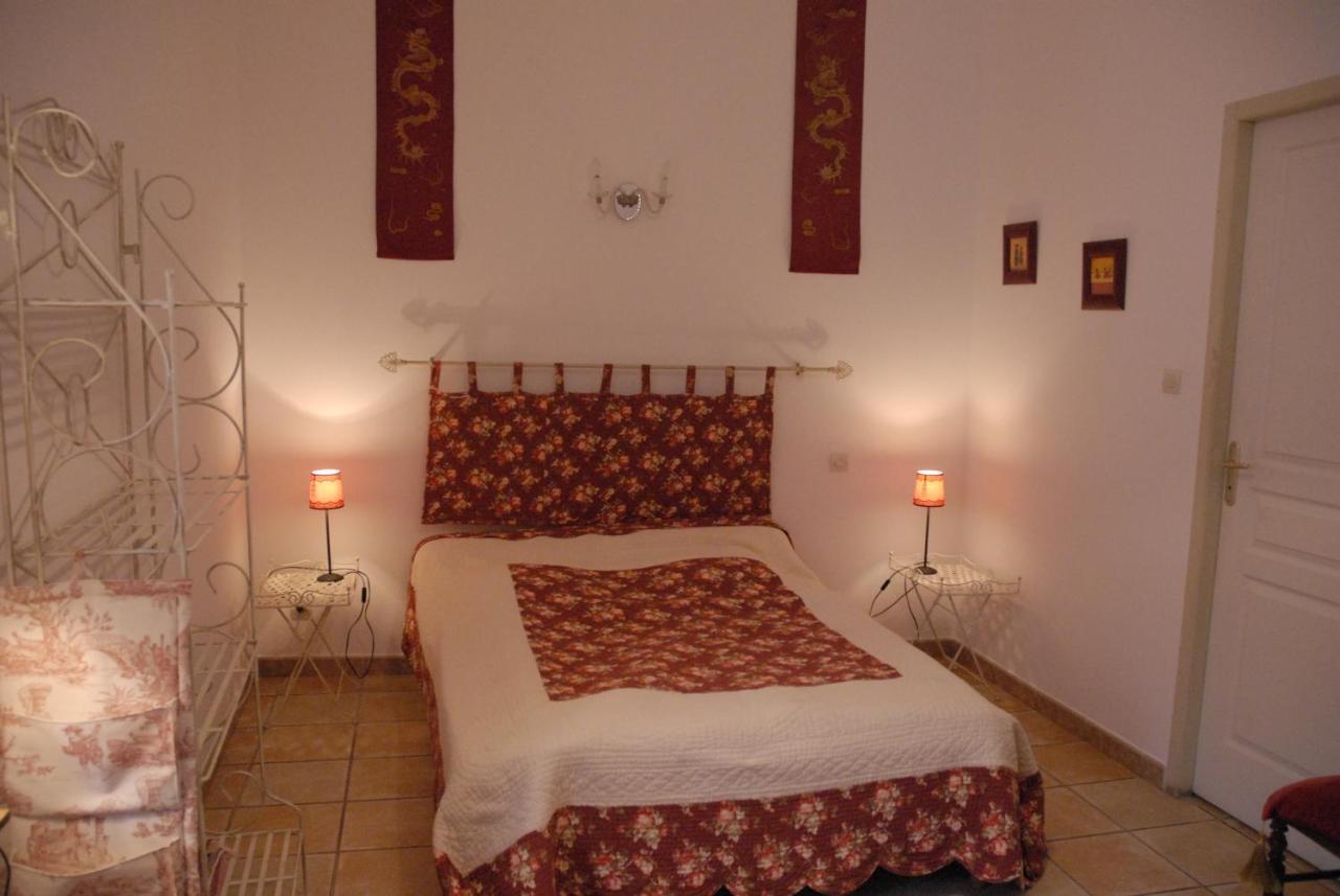 Bed and Breakfast La Rialhe Taulignan Экстерьер фото